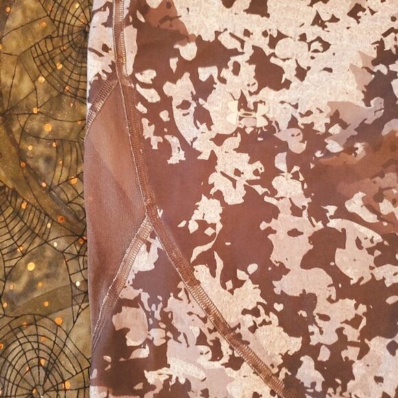 UNDER ARMOUR Women's Compression Capri Leffings Size XL - Picture 3 of 4